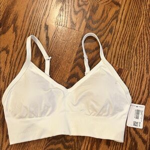 Lululemon Ebb to street Bra